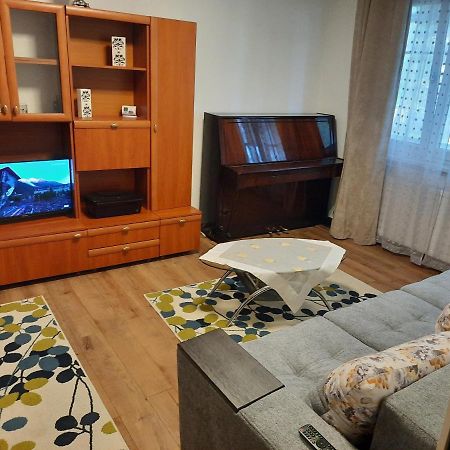 Apartament Zona Centrala Leilighet Hunedoara Eksteriør bilde