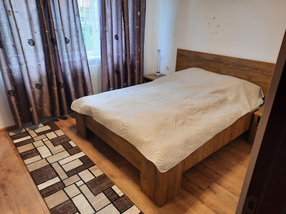 Apartament Zona Centrala Leilighet Hunedoara Eksteriør bilde